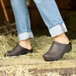 Dansko Sonja Antique Brown/Black 14 Dansko Sonja Antique Brown/Black -Dansko HeritagePDPSonjabrown2 a5332d82 4448 4dd5 bb43 c677bc482d88