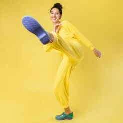 Dansko Professional Blue Translucent -Dansko S23 PDP ProTranslucent Yellow 2400x2400 1