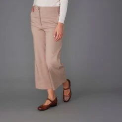 Dansko Fawna Chestnut Burnished Calf 14 Dansko Fawna Chestnut Burnished Calf -Dansko f23 fayette fawna chestnut lifestyle 2400x2400 1